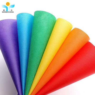 ผลิตผ้าไม่เนื้อ PP สีต่าง ๆ สําหรับผลิตภัณฑ์ป้องกันการใช้ครั้งเดียว